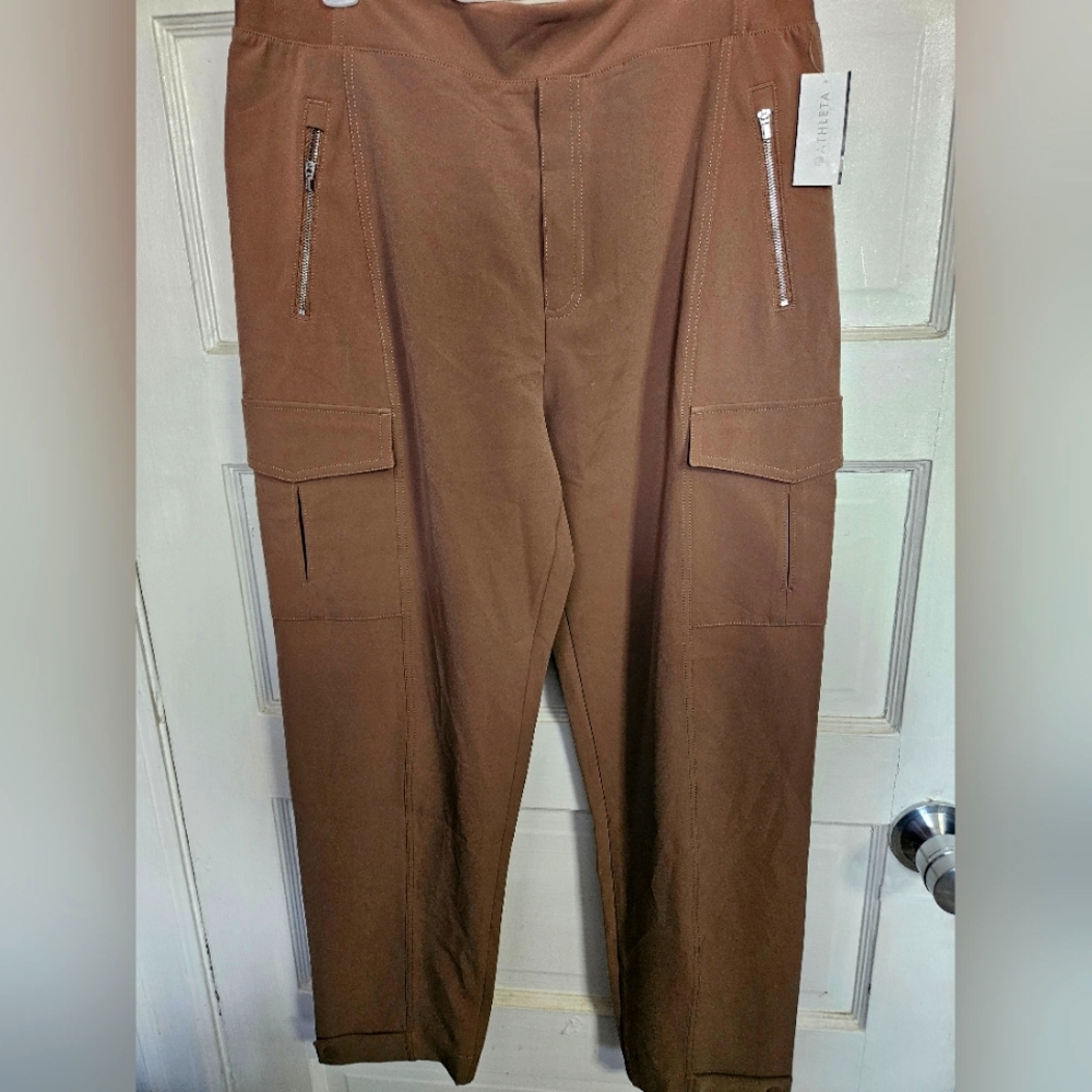 NWT Athleta Comuter pants. SIZE 16